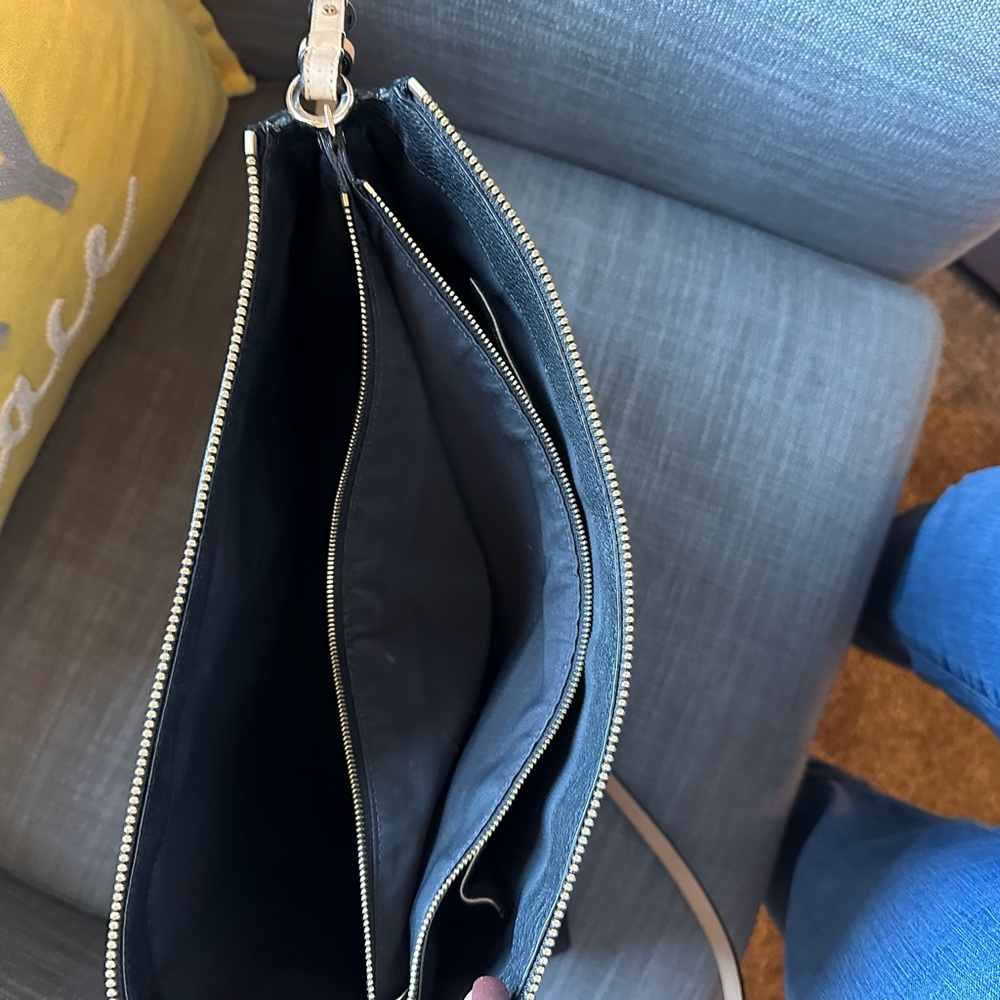 Coach Pebbled Leather Highrise handbag 30473 - Picture 7 of 12